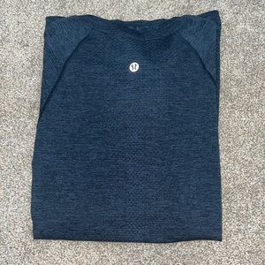 lululemon swiftly tech. size 4 navy blue